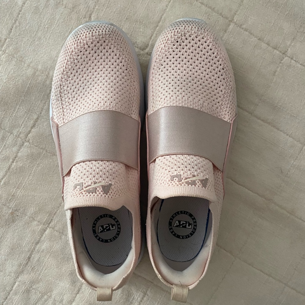 APL Women’s Techloom size 8